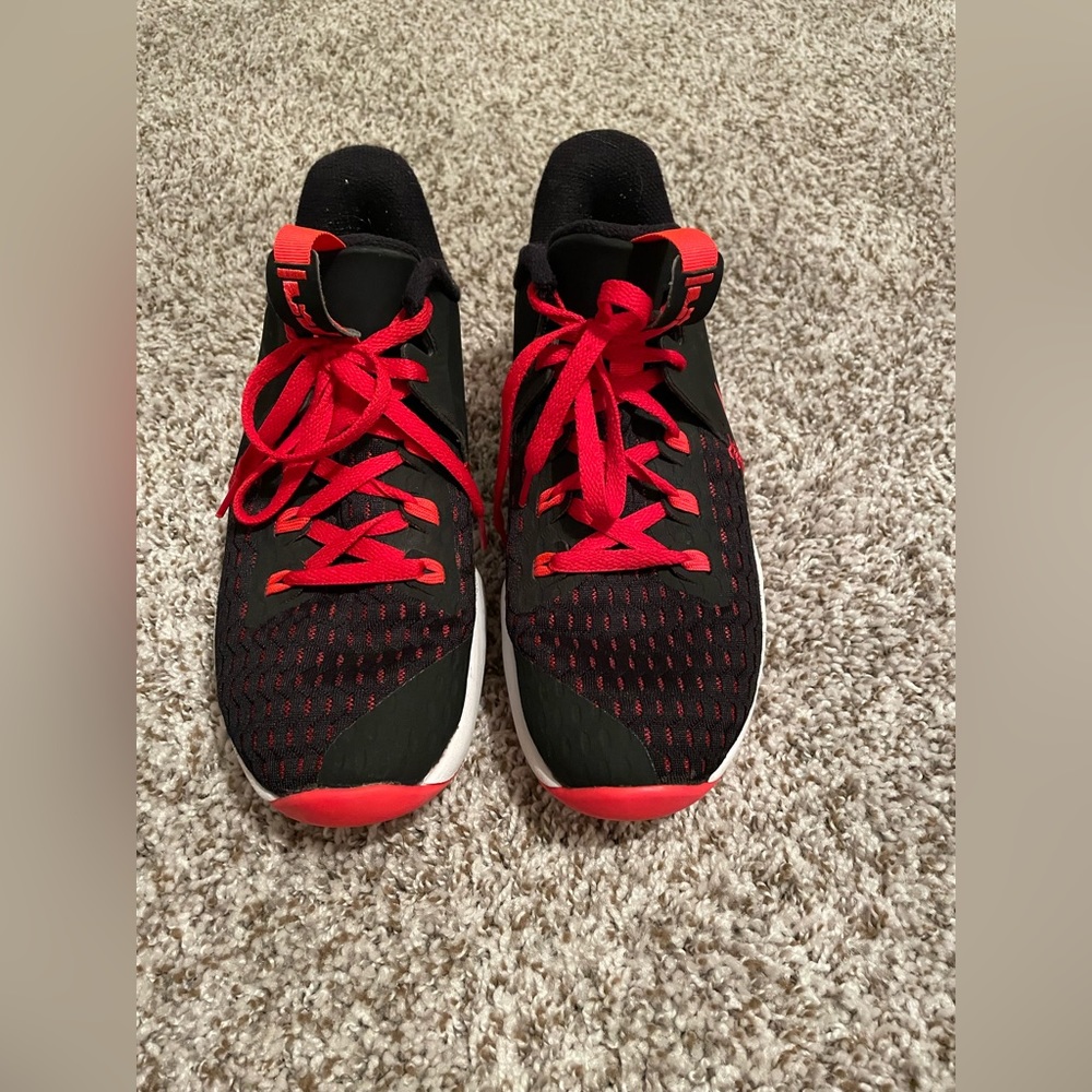 Lebrun witness 5 basketball shoes